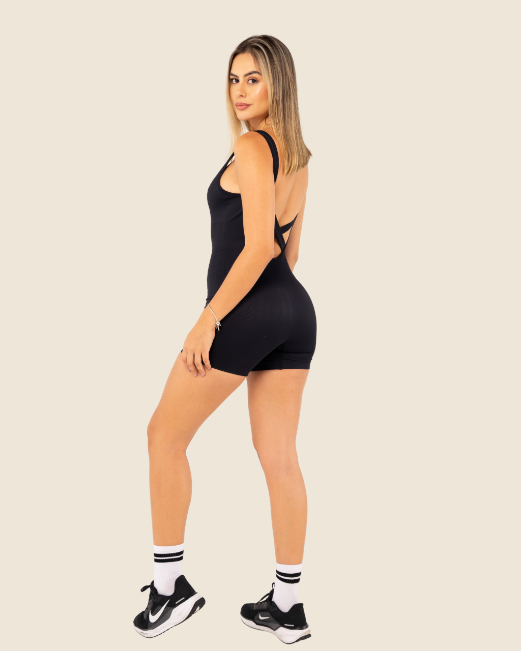 Enterizo Cross Back - Negro